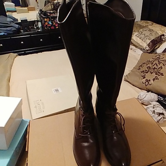 Boots - Picture 5 of 5